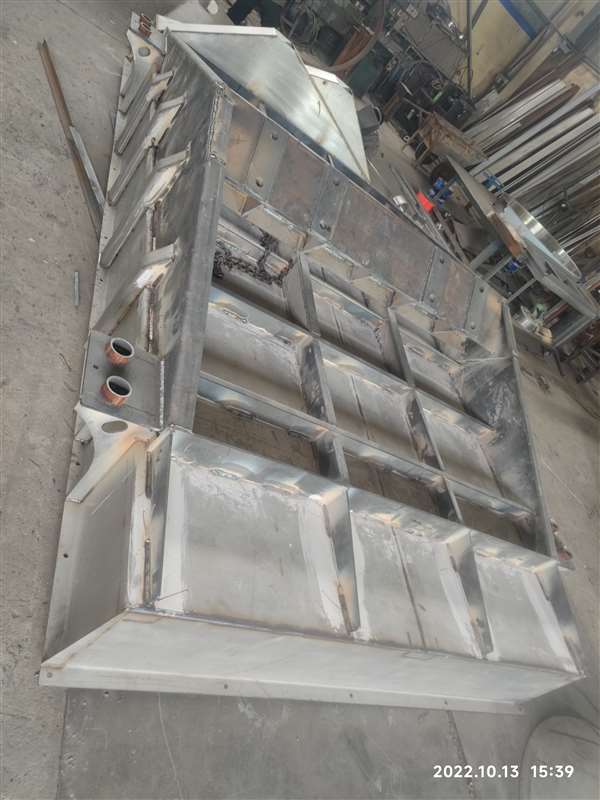 直線振動(dòng)篩、除塵器、皮帶輸送機(jī)、旋振篩、振動(dòng)平臺(tái)加班加點(diǎn)制作中